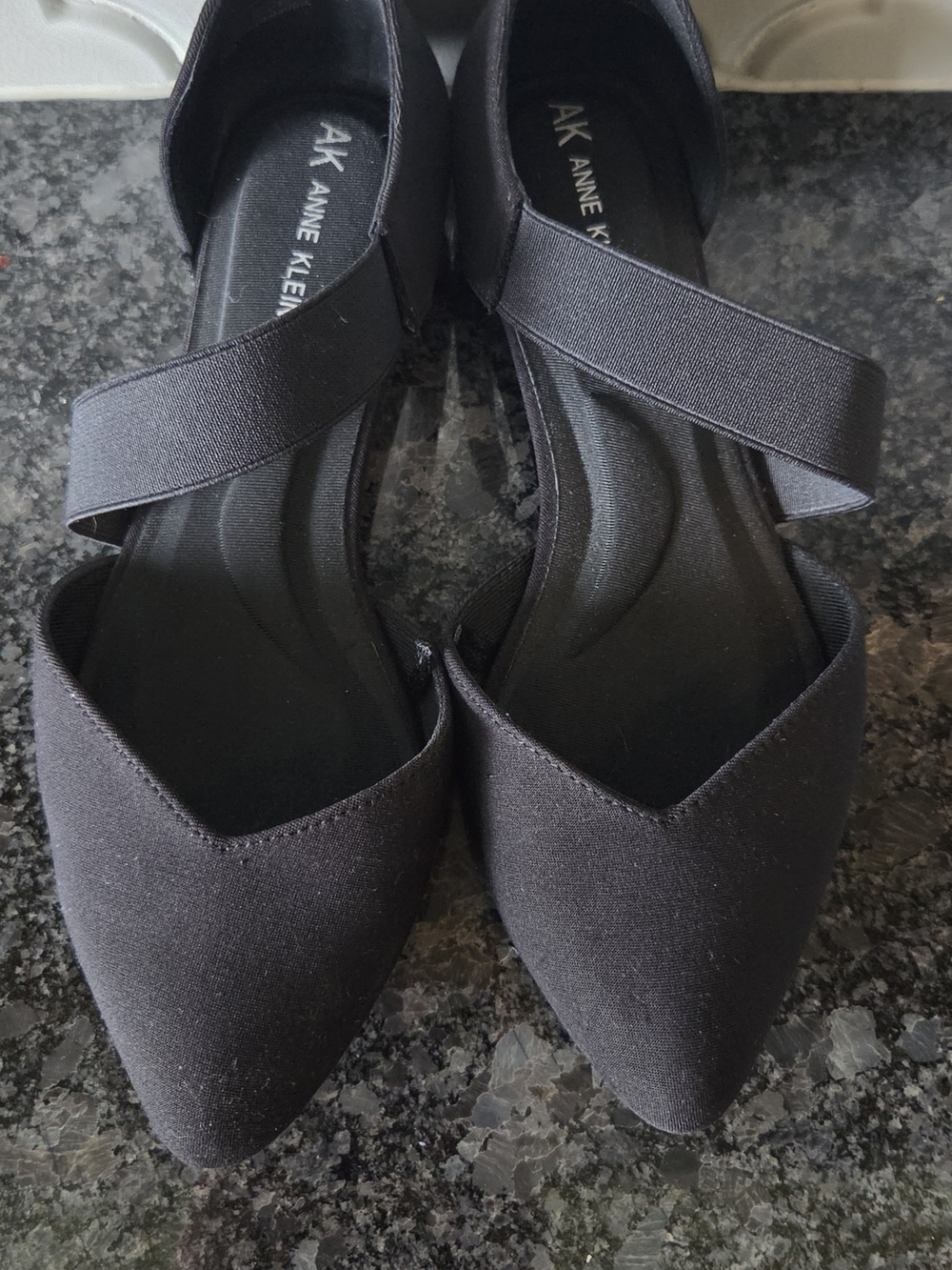 Anne Klein iFlex Black Pointed-Toe D'Orsay Flats with Cross Straps Women 7.5M